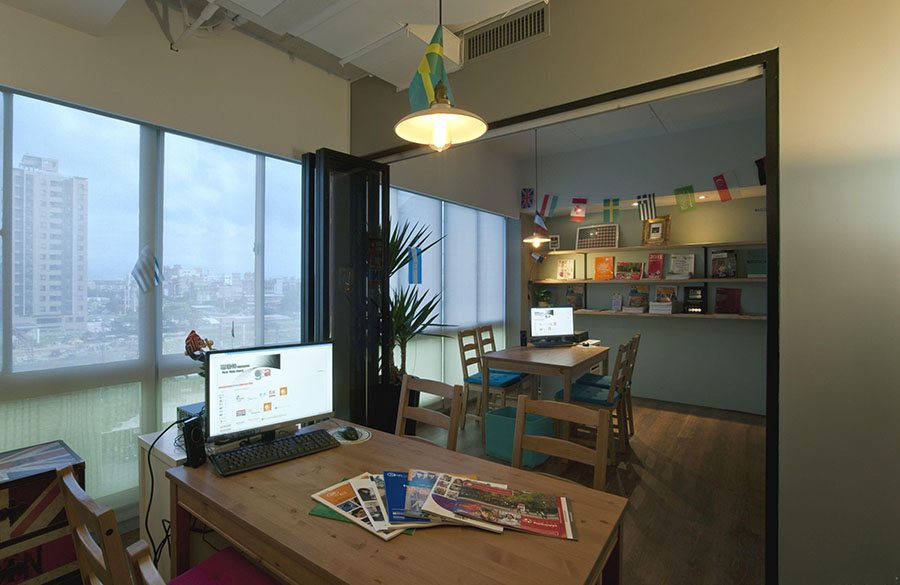 留学咨询机构办公室设计8