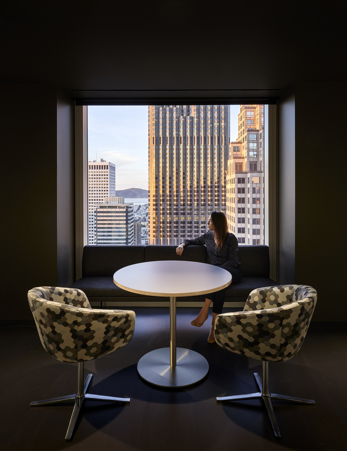 律师事务所简约大气办公室设计