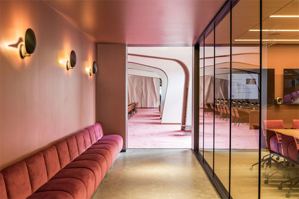 风格迥异的多元素办公室设计