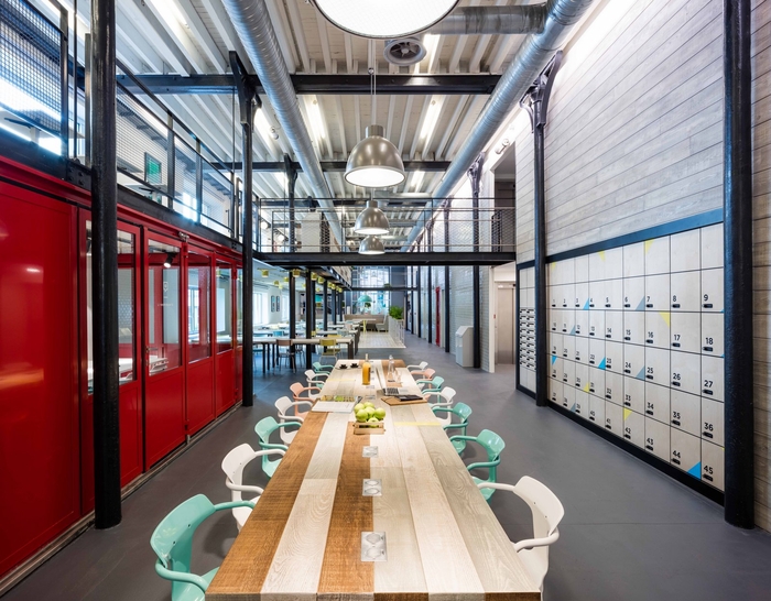 上海办公室装修各阶段的联系是什么？