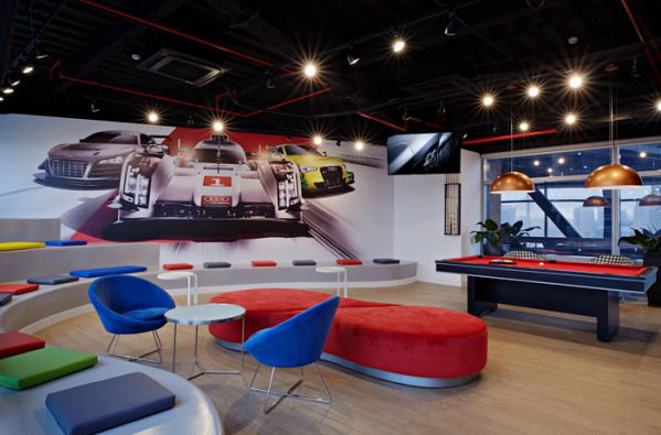 上海办公室设计中的实木门有哪些特点？