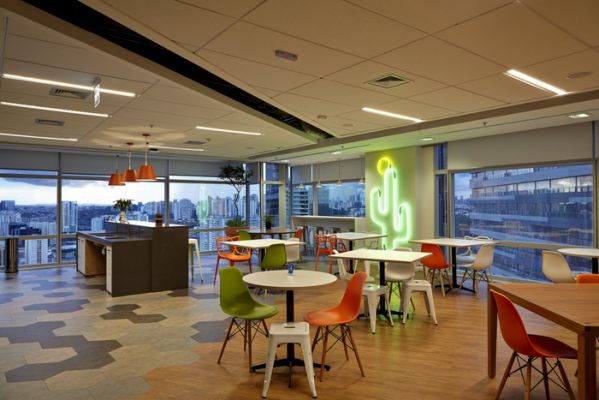 上海办公室设计应该隔一段时间更换吗？