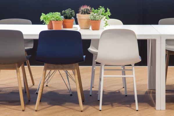 上海办公室设计中冷暖色调如何处理？