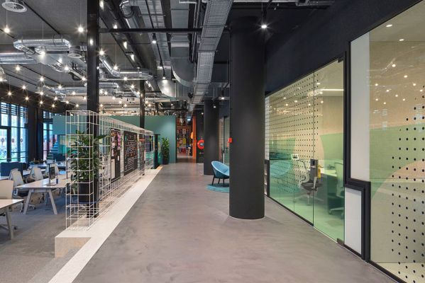 去哪里找办公室装修的机构？