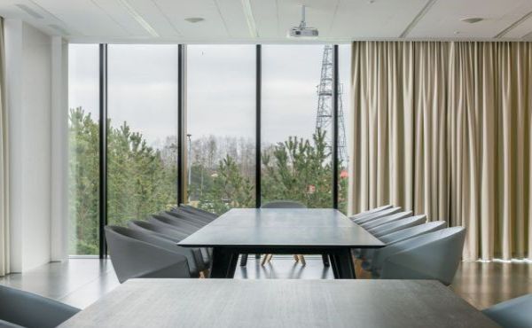 大楼办公室设计表达的环保主题